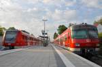 a-z/442948/am-28062015-treffen-sich-423-269 Am 28.06.2015 treffen sich 423 269 - 0, modern,  und 420 476 - 4, modernisiert, als S-Bahnen München am Bahnhof Altomünster.