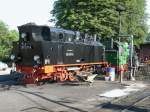Rugensche Baderbahn/210735/99-4801-5-und-mh52am-27juli-2012in 99 4801-5 und Mh52,am 27.Juli 2012,in der Einsatzstelle Putbus.Beide Loks sind Momentan auer Gefecht !