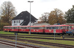 evbevb-logistik/526244/evb-moorexpress-am-30102016-in-bremervoerde EVB Moorexpress am 30.10.2016 in Bremervörde. Von links nach rechts: EVB 118, -117, -168 'Bremen', -116 und -169 'Stade'.