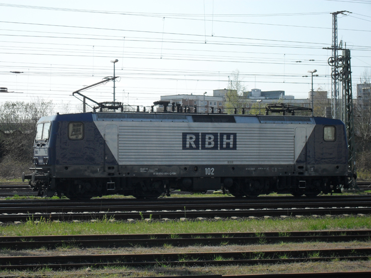 143 069-3 von RBH stand am 24.04.10 in Hhe Rostock Hbf