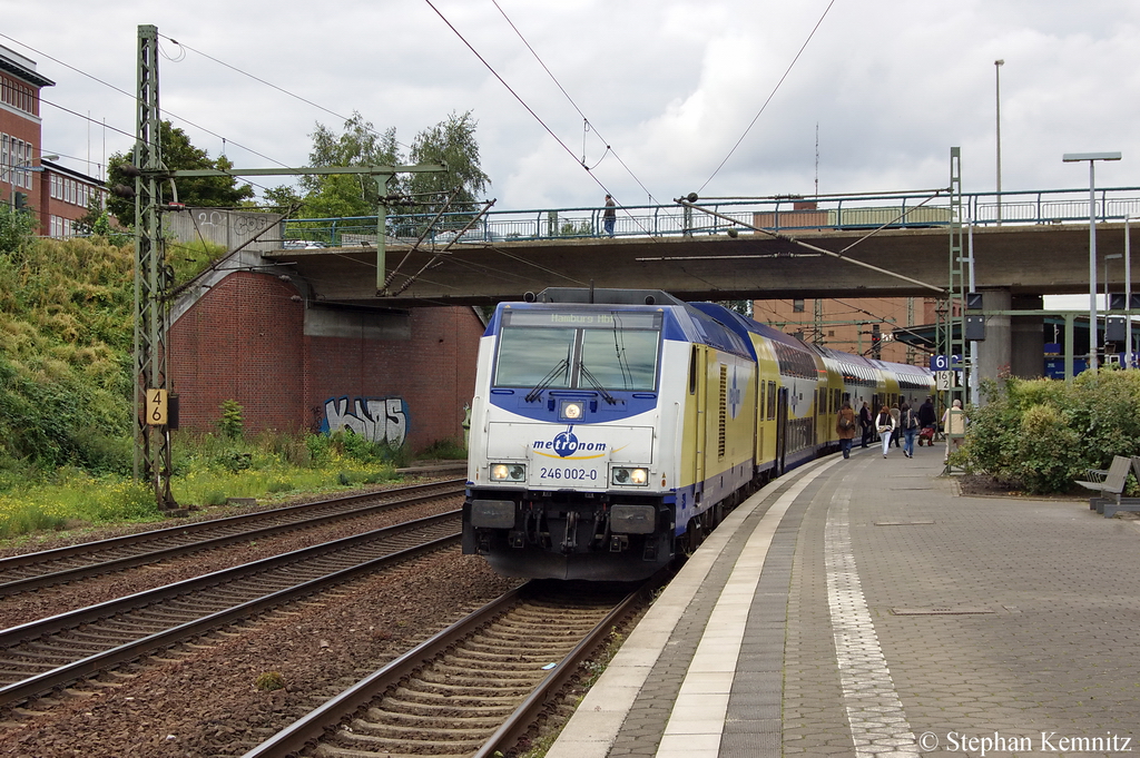 246 002-0 [Name:  Buxtehude ] der metronom mit dem (ME 81522) von Cuxhaven nach Hamburg Hbf in Hamburg-Harburg. 01.09.2011