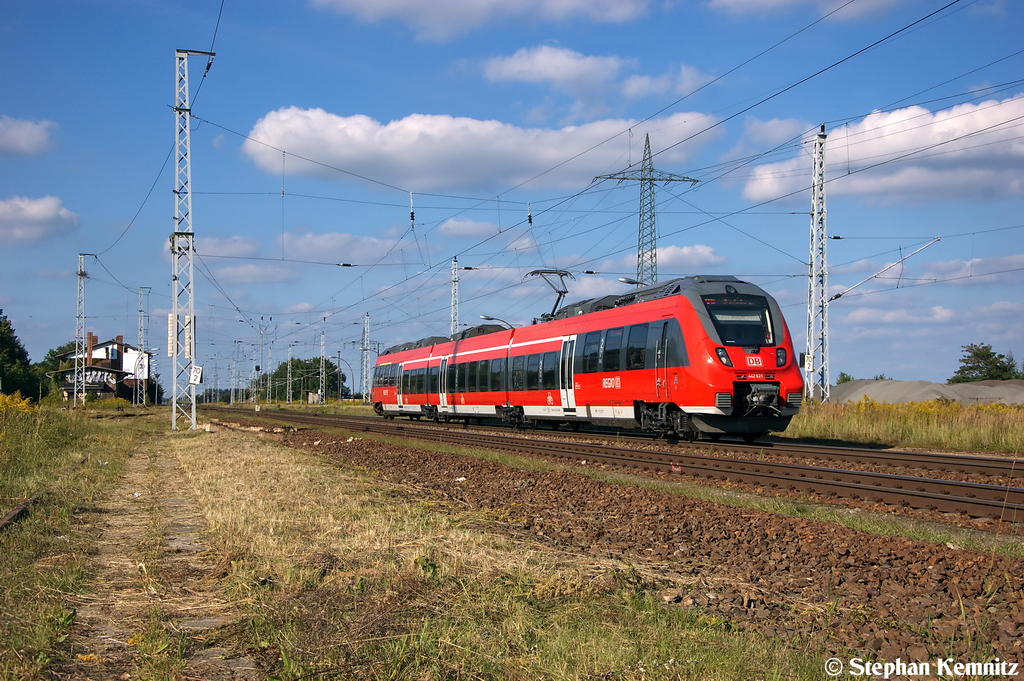 442 121/621 als RB20 (RB 28710) von Potsdam Hbf nach Oranienburg in Satzkorn. 04.09.2012