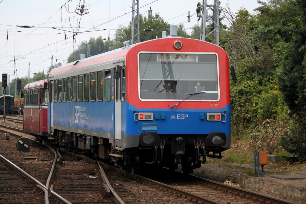 626 043-0+798 610-2 fuhren am 10.08.2013 als EGP-Sonderzug Pritzwalk-Warnemnde-Pritzwalk gegen 15:45 Uhr ging das Gespann ab Rostock-Bramow nach Warnemnde.