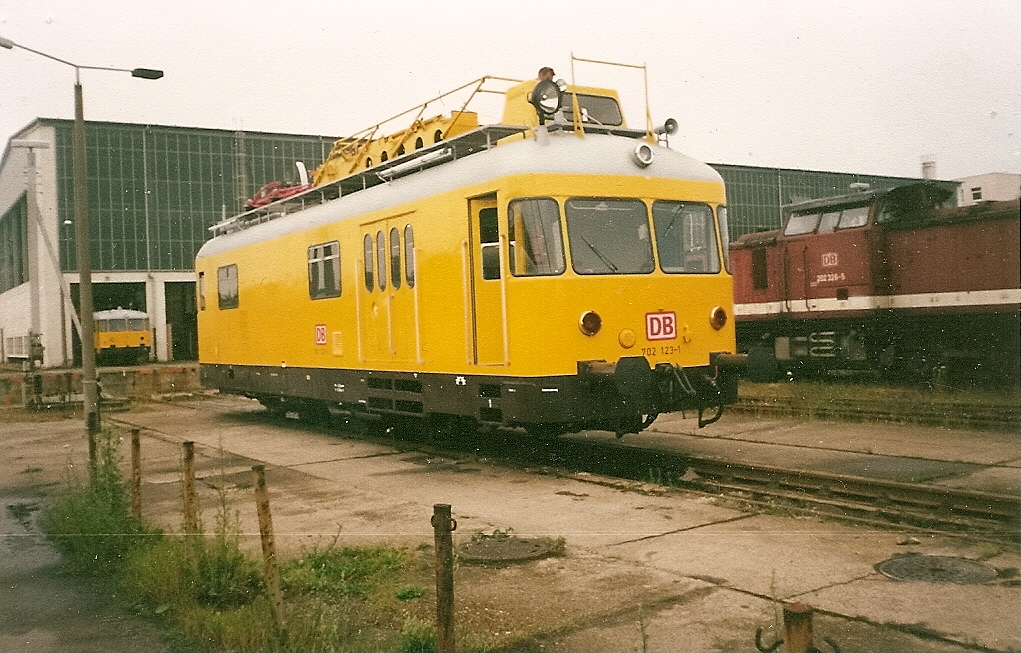 702 123 im Ausbesserungswerk Neustrelitz.