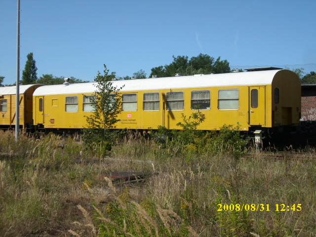 Begleitwagen von DB-Netzinstandsetzung abgestellt am 31.August 2008 in Berlin Grunewald.