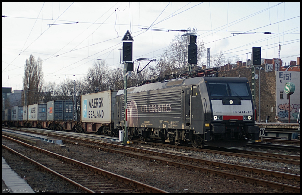 CTL ES 64 F4-201 / 189 201 mit Container Richtung Ostkreuz (gesehen Berlin Greifswalder Strae 24.03.2011)