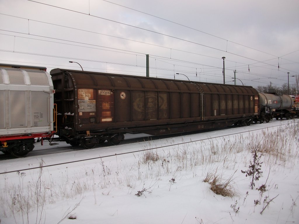 Dieser DB-Schiebewandwagen war auch mal beim belgischen B-Cargo im Einsatz.Aufnahme vom 01.Dezember 2010 in Bergen/Rgen.
