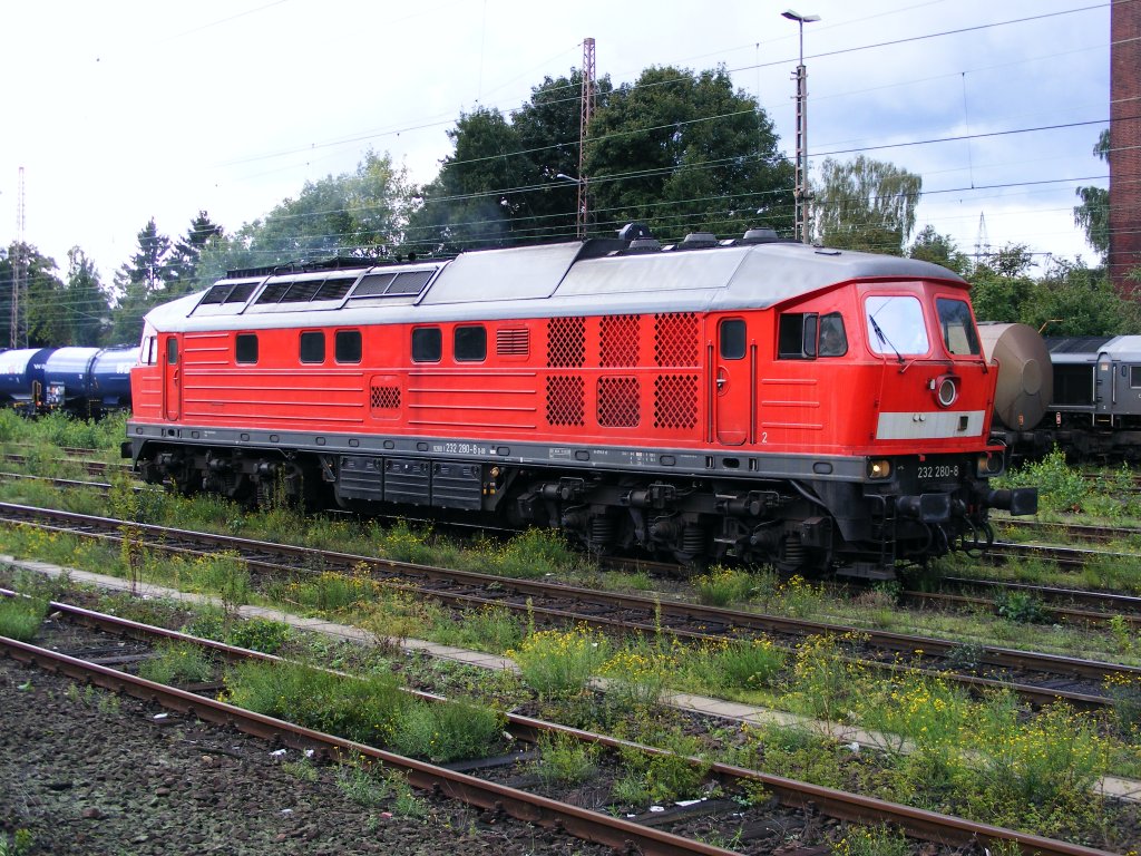 Eine DB 232 steht am 30.08.2010 im Bahnhof Gladbeck-West.