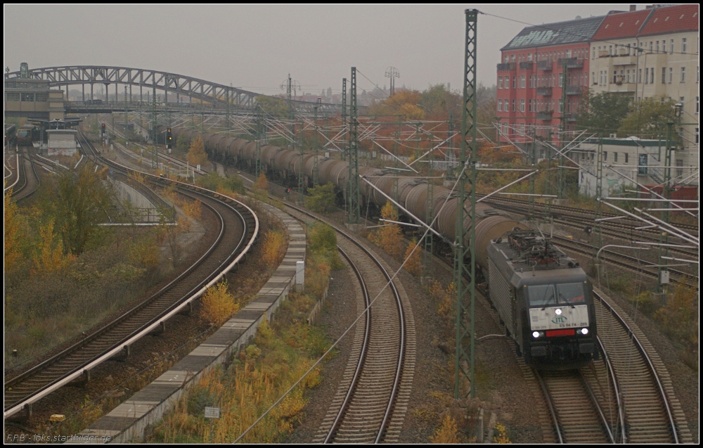 ITL ES 64 F4-289 / E 189 289 mit langem Kesselwagenzug nach Berlin. Ein besonderen Gruß an den Tf! (gesehen Berlin Gesundbrunnen, Behmbrücke 02.11.2010)