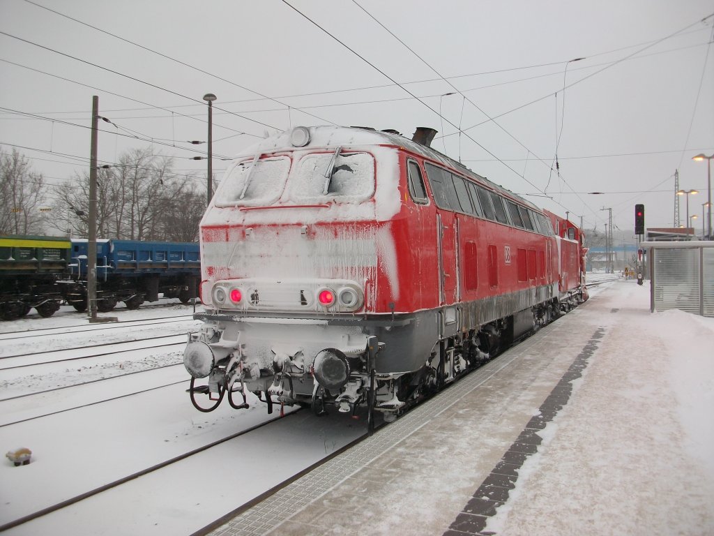 Karlsruher 218 139-4 von DB Fahrwegdienste verschlug es am 02.Dezember 2010 mit einem Schneepflug nach Rgen.
