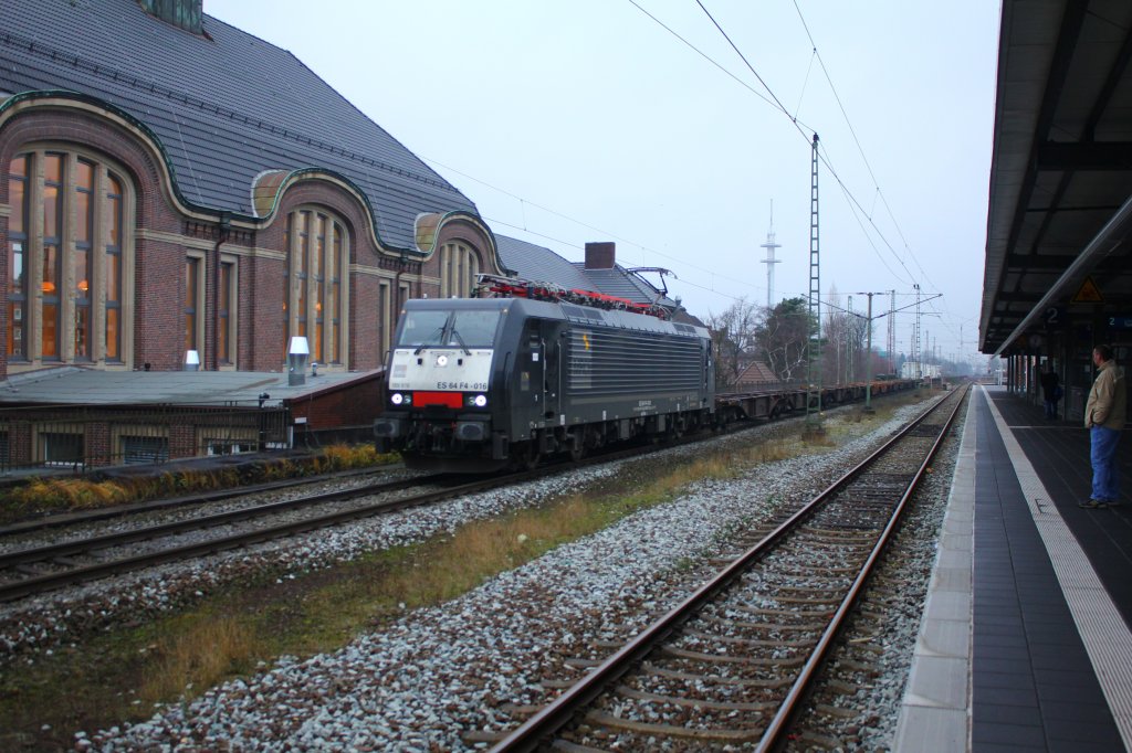 MRCE ES 64 F4-016 bei der Durchfahrt in Bremerhaven Hbf am 23.12.2011