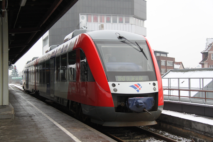 NBE82180 von Bad Oldesloe nach Neumnster kurz nach der Ankunft im Bahnhof Neumnster.28.01.2012