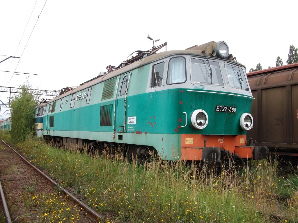 Nicht mehr gebrauchte ET22-588 am 07.August 2010 im Depot Szczecin Port Centralny.