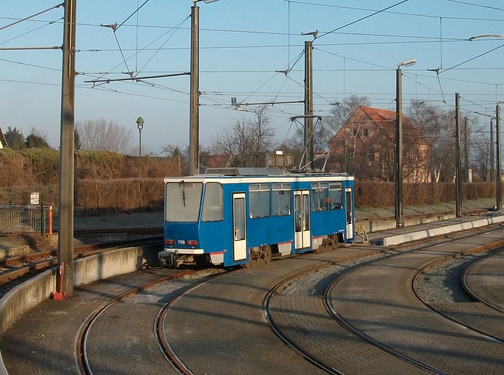 Straenbahn Tw 709 am 29.Januar 2011 im Straenbahndepot Hamburger Strae in Rostock.