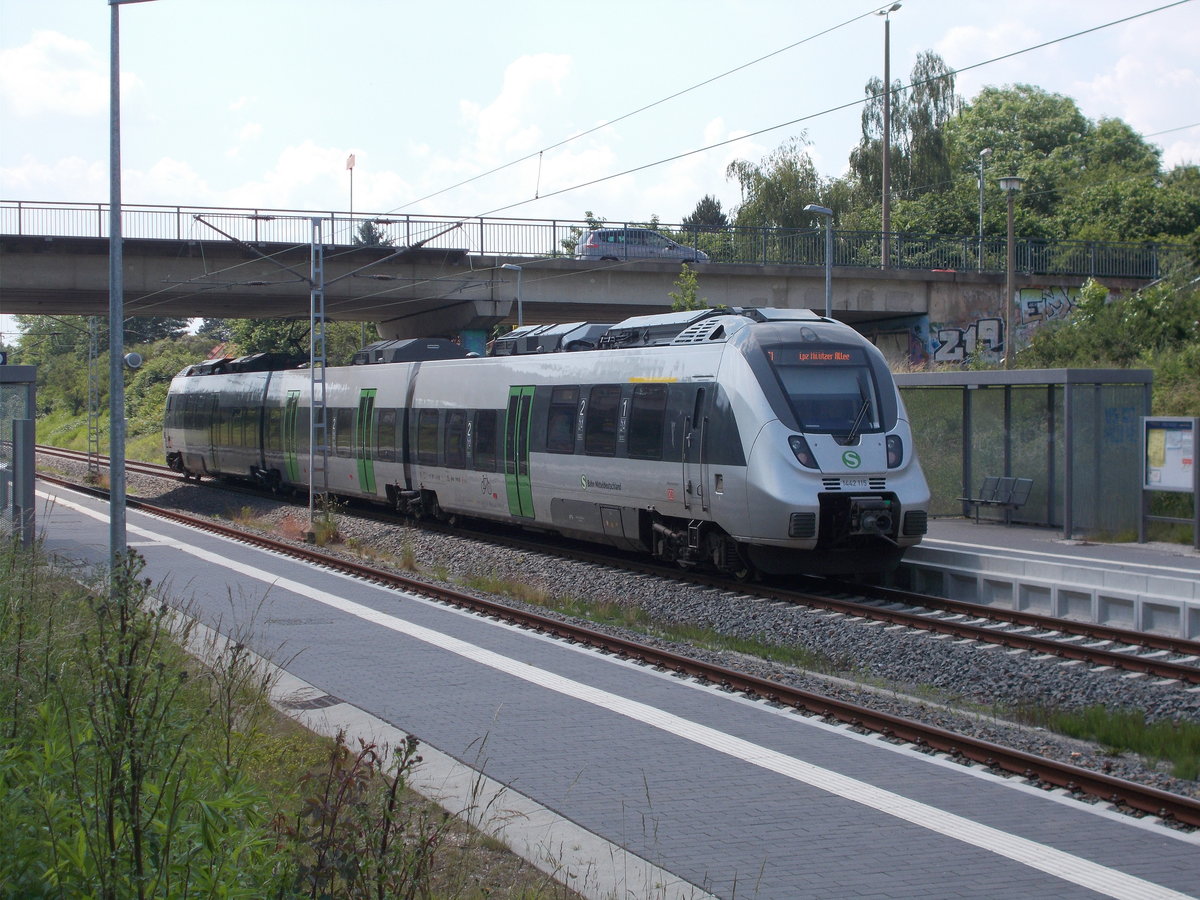 1442 115 beim letzten Halt in Leipzig Karlsruher Straße vor der Endstation Miltitzer Allee am 05.Juni 2016.
