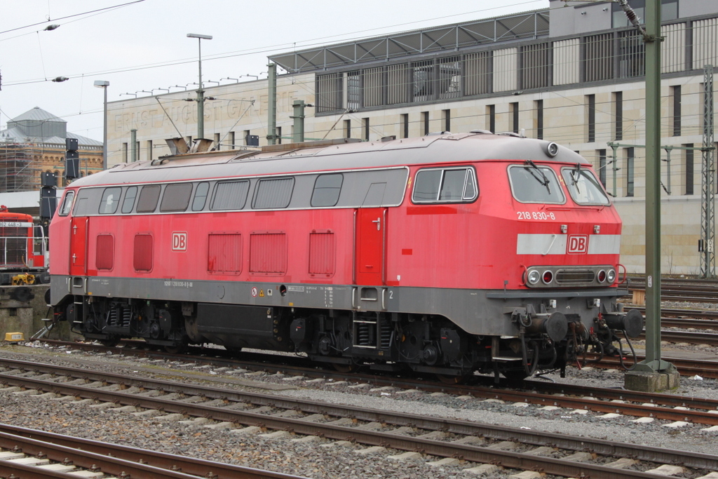 218 830-8 abgestellt im Hbf Hannover am 11.03.2016