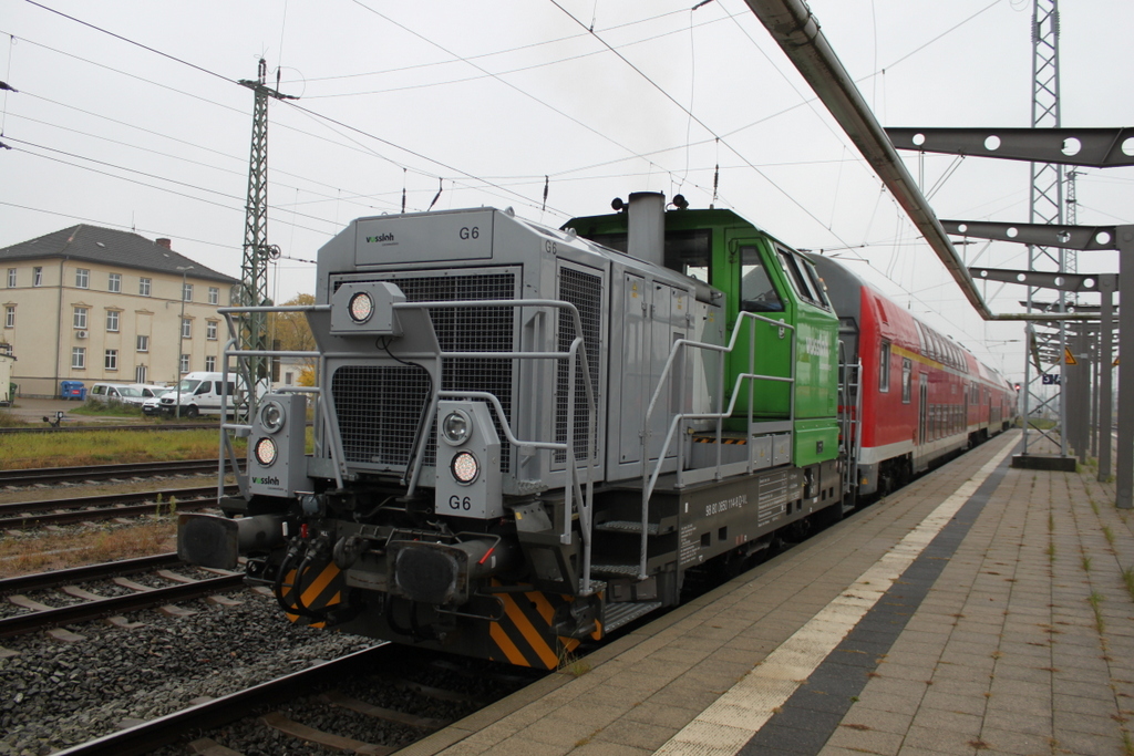 650 114-8 mit RE 18590(Berlin-Rostock)beim Rangieren im Rostocker Hbf.17.10.2015