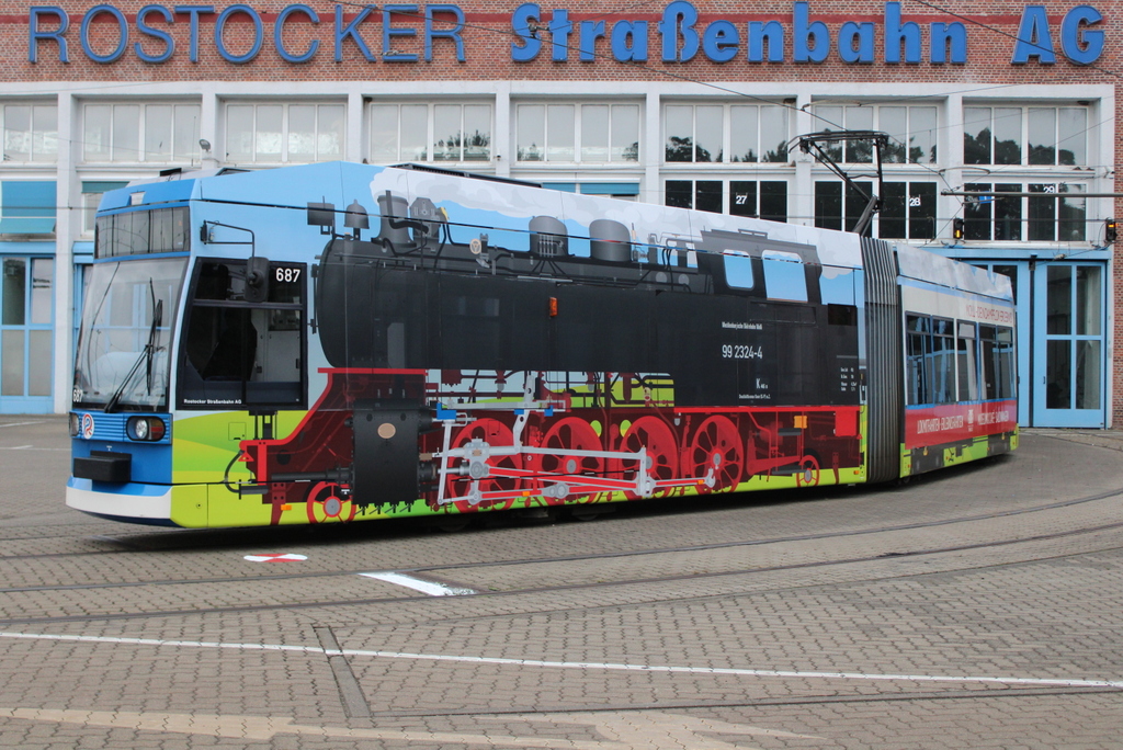 Am Abend des 27.08.2022 stand die Bäderbahn Molli  auf dem Hof der Rostocker Straßenbahn AG.
