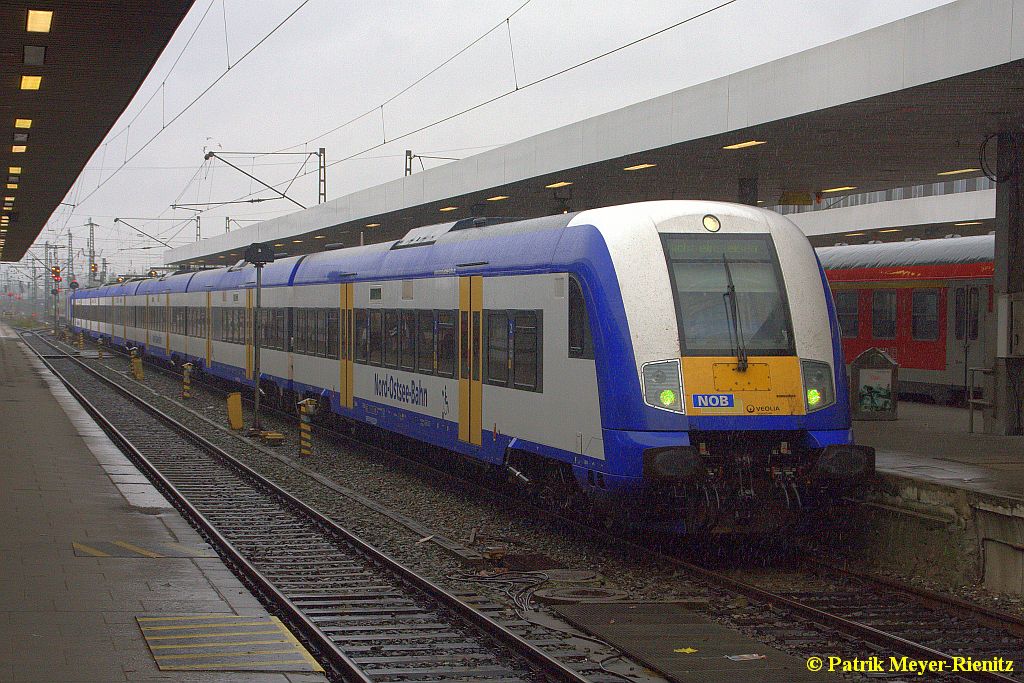 Bpmbdfa D-NOB 55 80 80 75 005-9 bei Einfahrt in Hamburg-Altona am 26.04.2015