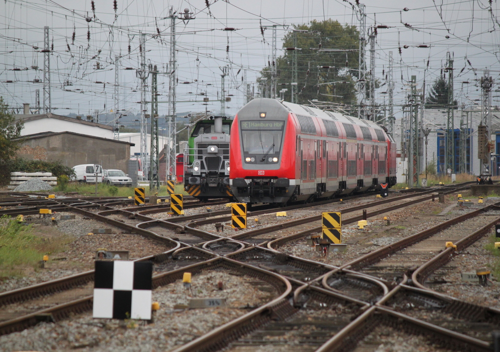 DBpzfa 766.1 als RE 4310(Rostock-Hamburg)bei der Bereitstellung im Rostocker Hbf.07.10.2016 