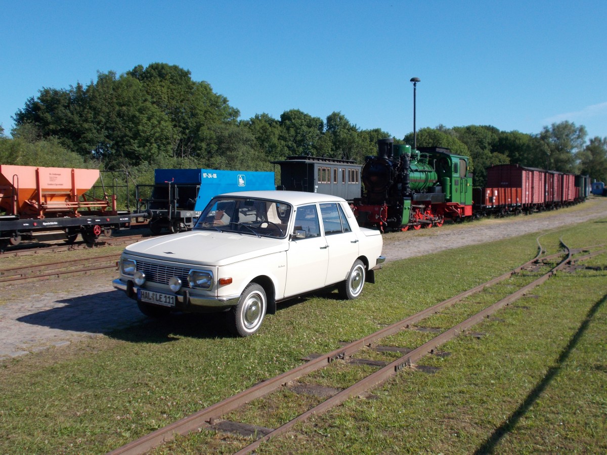 Die Mh53 bekam,am 15.Juni 2014,in Putbus Besuch von einem Hallenser Wartburg.