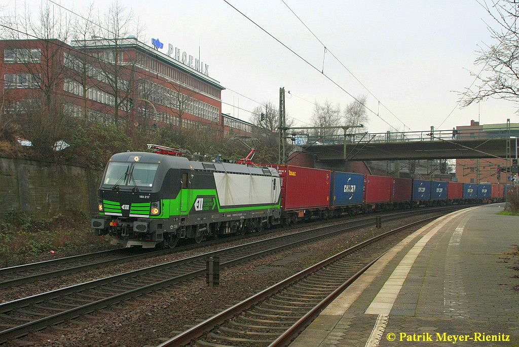 ELL/EccoRail 193 217 mit Containerzug am 20.01.2015 in Hamburg-Harburg auf dem Weg nach Süden