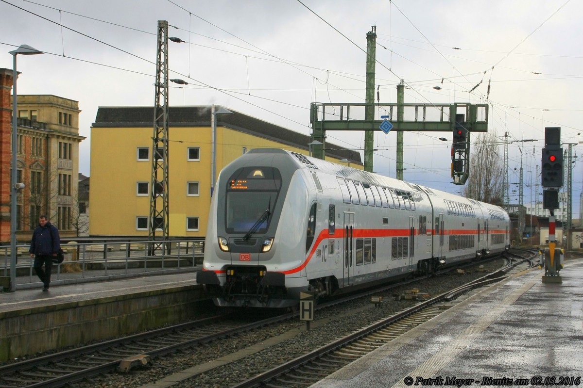 IC 2430 nach Cottbus am 02.03.2016 in Bremen Hbf