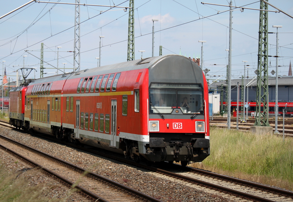 IRE18539(Probefahrt)von Rostock Hbf nach Berlin Hbf(tief) bei der Ausfahrt im Rostocker Hbf.06.06.2014