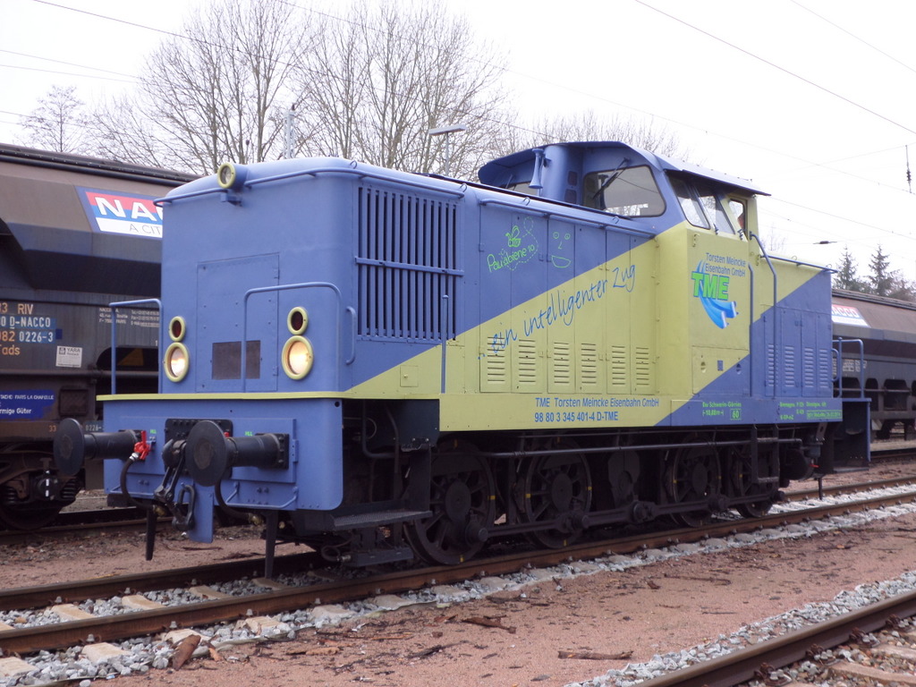 Lok 3-Paulabiene 10(345 401-4)stand am Mittag des 27.11.2015 im Bahnhof Rostock-Bramow.Foto I.Pavel