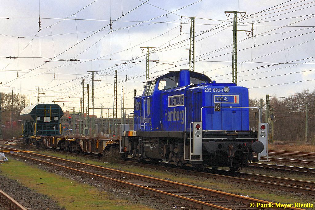 Metrans 295 092 abgestellt am 01.04.2015 im Bbf. Hamburg-Harburg