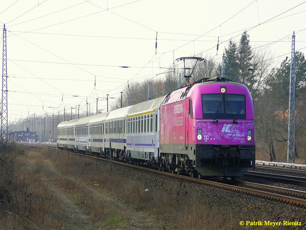 PKP 5 370 002 mit EC 45 am 20.02.2015 in Berlin-Friedrichshagen auf dem Weg nach Warszawa Wschodnia