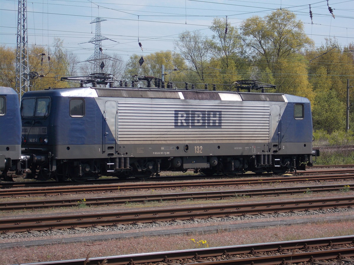 RBH 132,am 07.Mai 2017,in Rostock Seehafen.