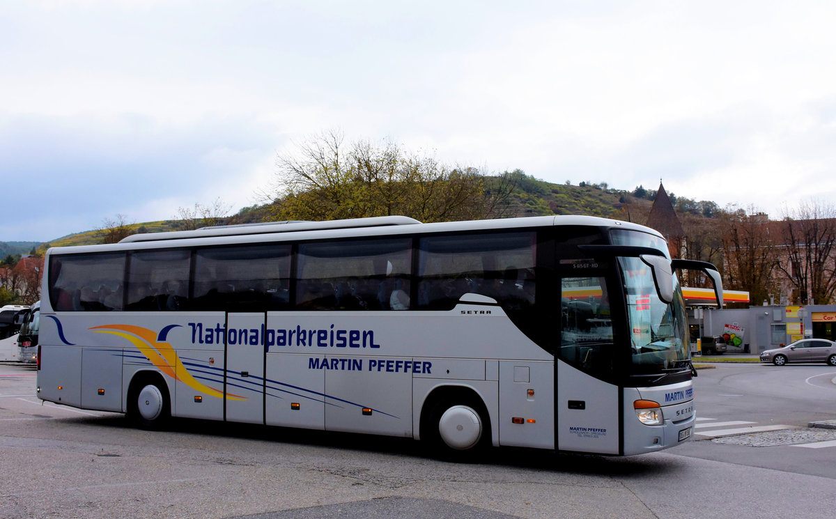 Setra 415 GT-HD von Nationalpark Reisen Martin Pfeffer aus der BRD in Krems.