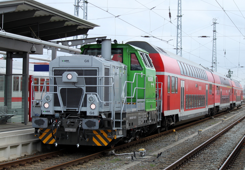 Vossloh-Lok G6(650 114-8)war am 03.11.2013 mit 3xDoppelstockwagen von DB-Regio Nordost im Rostocker Hbf beschftigt.