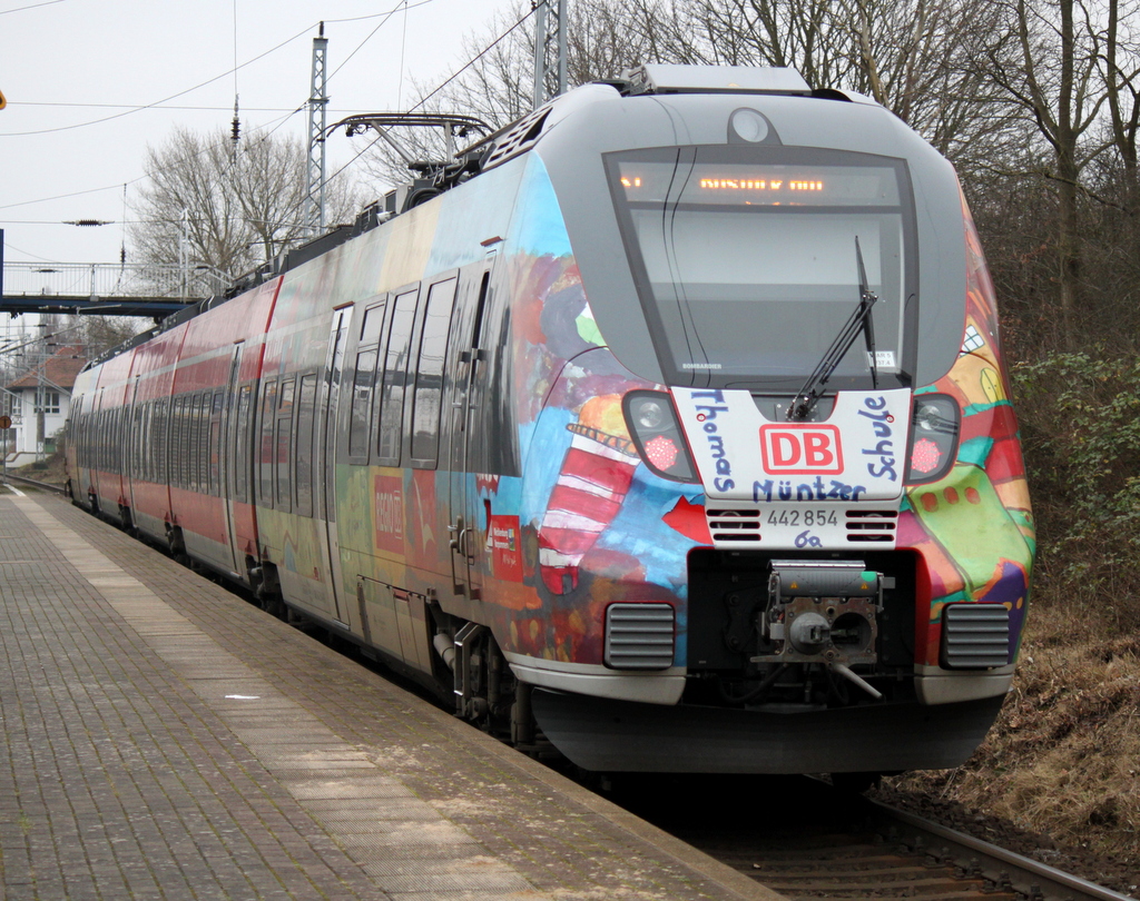 Werbe-Hamster als S1(Warnemnde-Rostock)stand am 24.01.2015 im Bahnhof Rostock-Bramow.