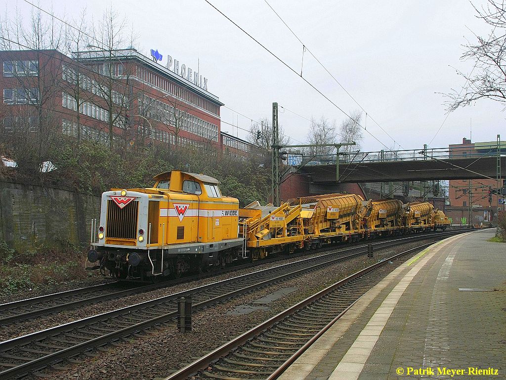 Wiebe 212 192 mit Bauzug in Hamburg-Harburg am 23.02.2015