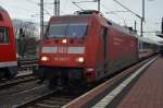 BR 101 Da kam 101 032-1 mit dem ZUG nach Badapest und stellt noch zwei DB IC wagen ab.
Aufgenommen am 19.01.2012