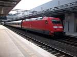 BR 101 101 131 als Schlu�lok am IC Hamburg Altona-Berlin S�dkreuz am 03.April 2010 in Berlin S�dkreuz.