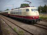 BR 103 103 184 mit dem TEE-Rheingold am 15.August 2009 in Bergen/R�gen.