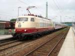 BR 103 �berraschungsbesuch auf R�gen am 11.Juni 2010.103 235 kam mit einem Sonderzug von K�ln nach Bergen/R�gen.Nach dem Richtungswechsel ging der Leerpark nach Stralsund.