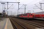 br-109-110-111-13-115 115 205-7 mit einem mir unbekanntem PbZ in Golm in Richtung Saarmund unterwegs. An der 115er hingen die 110 427-2 DB Regio NRW GmbH, ES 64 U2 - 036 (182 536-3) DB Fernverkehr AG, dann vier IC-Waggons und ein Modus-Wagen DB Regio Bayern W�rzburg. Dann kamen die 143 637-7 DB Regio AG - Region Hessen, 146 023-7 DB Regio NRW GmbH und die 120 157-3 DB Fernverkehr AG. 20.12.2011