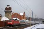 BR 120 120 102-9 mit dem IC 1917 von Berlin S�dkreuz nach Karlsruhe Hbf in Rathenow. 29.01.2012