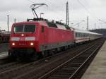 BR 120 120 106 bespannte am 28.M�rz 2010 den IC Binz-Berlin S�dkreuz als Dieser in Bergen/R�gen hielt.