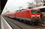 br-143-112-114 112 123 mit dem RE1 (RE 69512) von Brandenburg Hbf nach Berlin Wannsee im Brandenburger Hbf. 13.12.2011