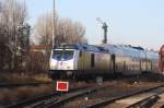 ME 246 006-1 bei der Ausfahrt in Richtung Hamburg Hbf ...