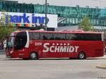 Scania OmniExpress von Der Schmidt aus Deutschland in Berlin.