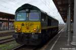 Class66 266 005-8 EGP - Eisenbahngesellschaft Potsdam mbH stand f�r kurze Zeit im Stendaler Hbf und der Lokf�hrer war schnell einen Kaffee holen. 11.01.2012
