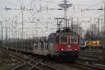 421 376-5 mit leeren Autowagen bei der Durchfahrt im Bremer ...