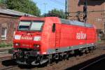 185 157-5 von Railion kam sehr fotofreundlich an meiner Kamera im Bahnhof Hamburg-Harburg vorbei gefahren.(04.06.2011)