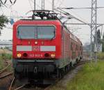 beim warten auf die Raildox 232 103-2(ex EVB 622.01 kam 143 841-5 von Gstrow nach Warnemnde in Rostock-Bramow vorbei.(16.06.2011) Nach 15.00 Uhr kam der Holzzug nicht